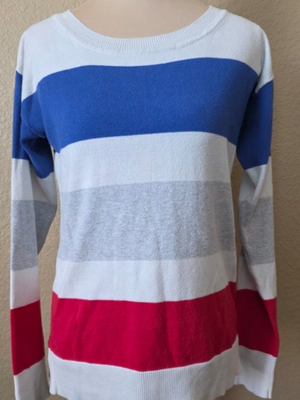 GAP Blue and White Striped Crewneck Cute Y2k Trendy Preppy Sweater Size XS